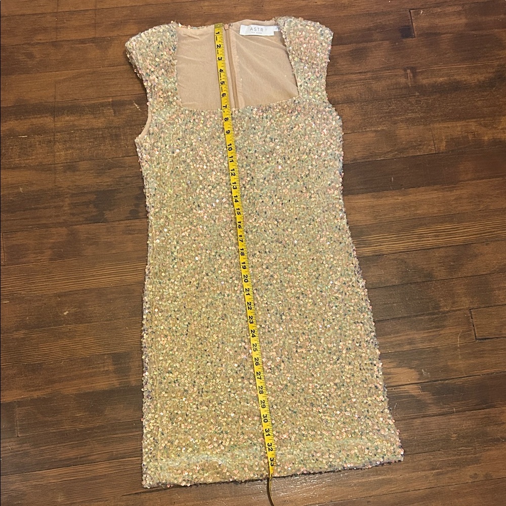 ASTR the Label Galaxy Gold Sequined Mini Dress - Large, NWOT - Picture 12 of 13